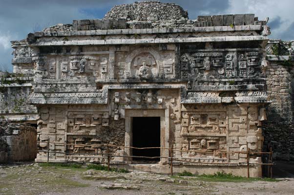 Chichen_Itza_12