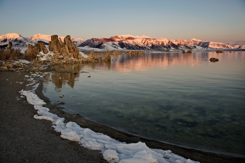 MonoLake2010-08